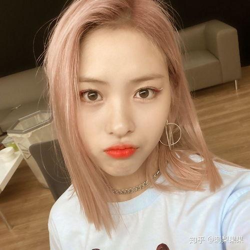 娛樂吃瓜醬的頭像女,揭秘網(wǎng)紅頭像背后的故事